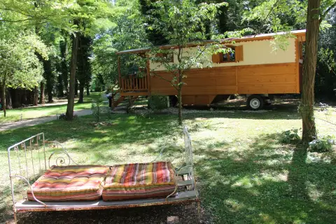 La Roulotte — 8